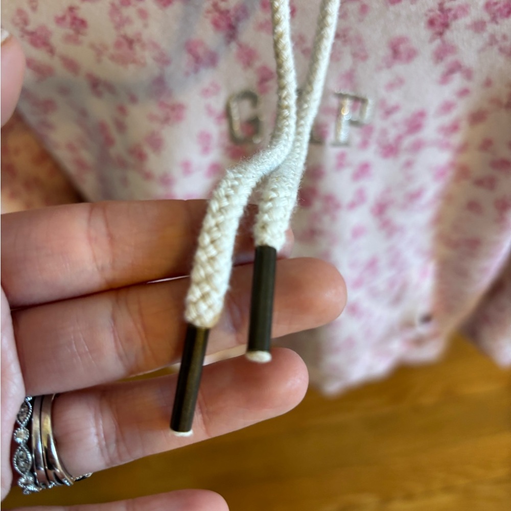 Gap X LoveShackFancy Cropped Floral Logo Hoodie Small - Picture 4 of 10